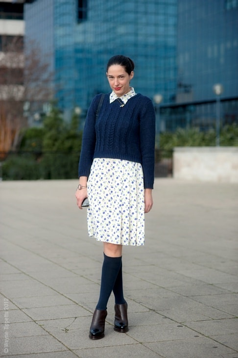 knee-socks-with-skirt-style